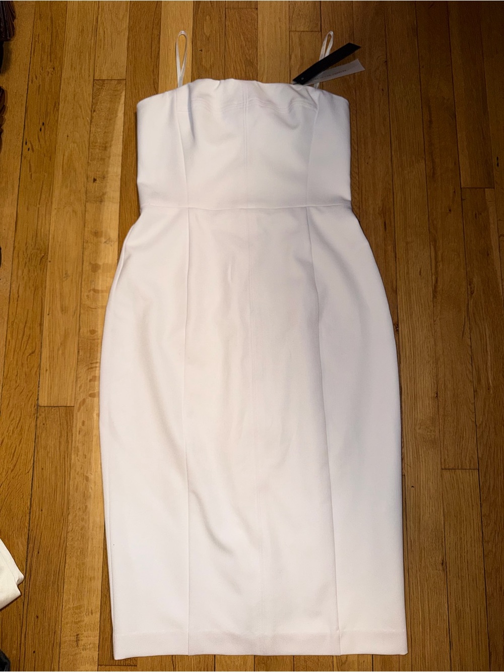 BRAND NEW NWT WHITE STRAPLESS DRESS BLADK HALO 6
